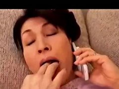 Milf Having Phonesex Fingering Herself On The Couch